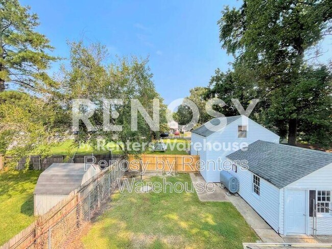 Building Photo - 1084 Norview Ave