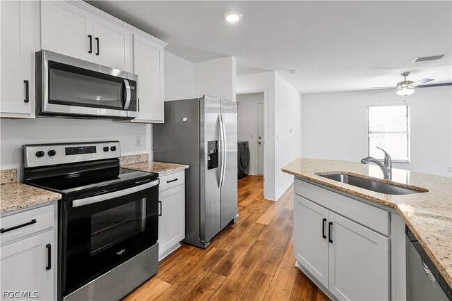 Building Photo - 185 Yager Cir