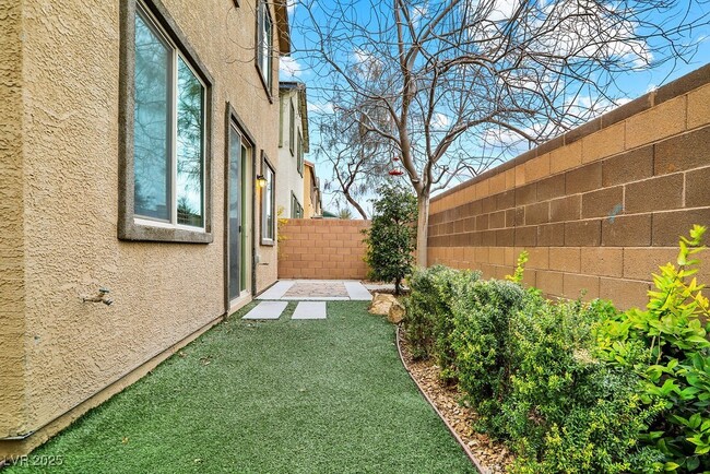 Building Photo - 6624 Salt Pond Bay St