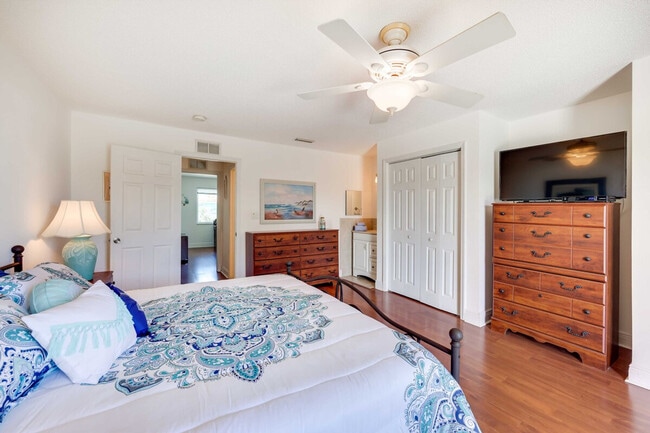 Building Photo - 2750 Ocean Shore Blvd