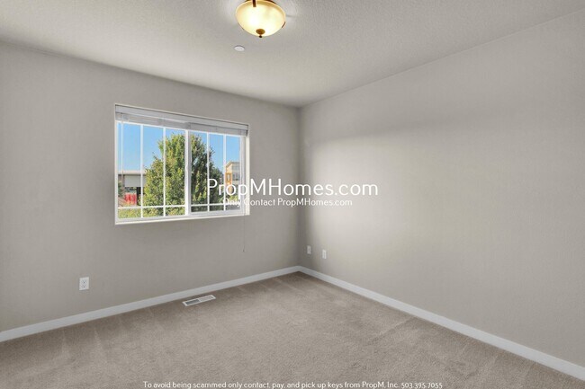 Building Photo - Luxury Four Bedroom Home in Villebois - Co...