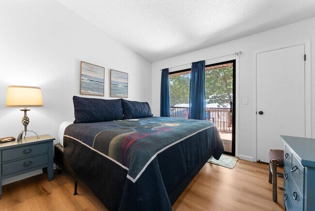 Building Photo - 275 Ozark Mountain Resort Dr