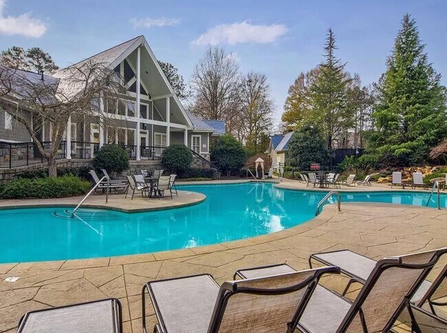 Building Photo - 1600 Blairs Bridge Rd