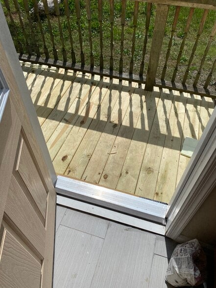 Building Photo - 208 W Adams Ave