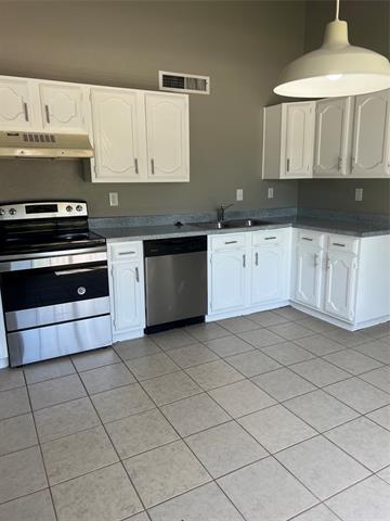 Building Photo - 2101 Pennington Dr
