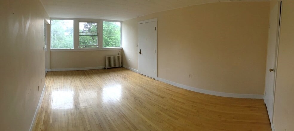 Primary Photo - 172 Cliff St