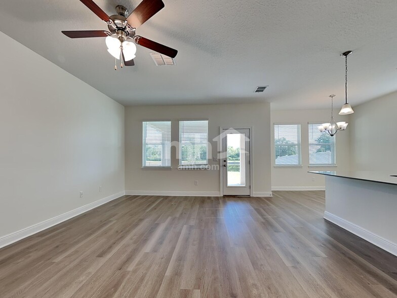 Building Photo - 1244 Heavenly Dr