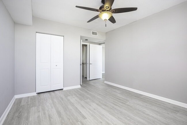 Building Photo - 610 W Las Olas Blvd