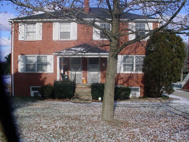 Primary Photo - 2780 Center Rd