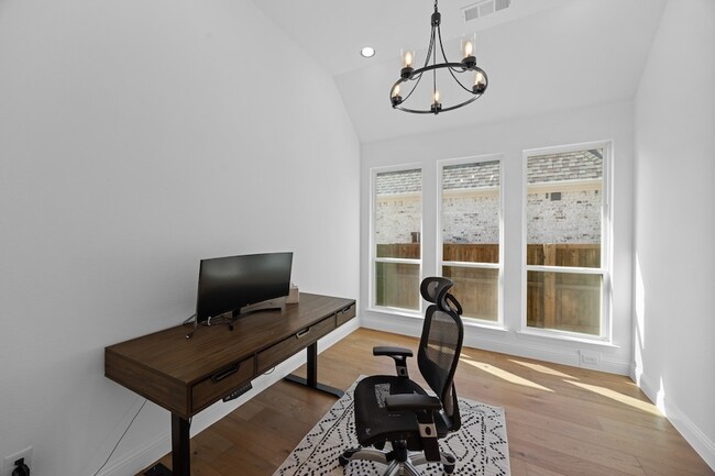Building Photo - 2130 Sun Meadow Dr