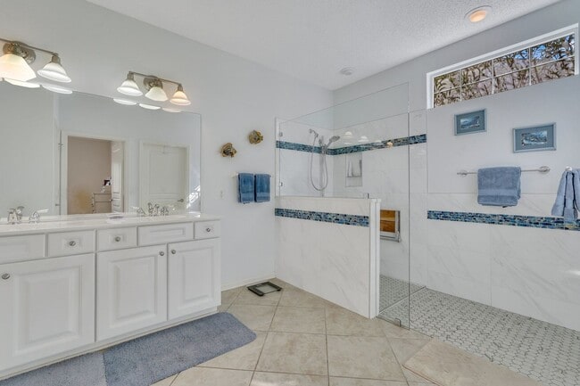 Building Photo - 49 Penny Creek Dr