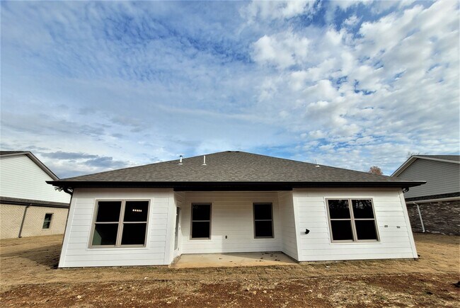 Building Photo - Home for Rent in New Market, AL!!! Available to View with 48 Hours Notice!
