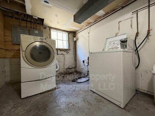 Building Photo - 1228 10th St N
