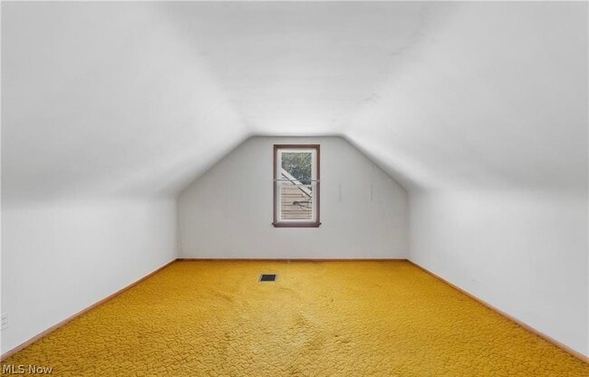 Building Photo - 629 Donald Ave