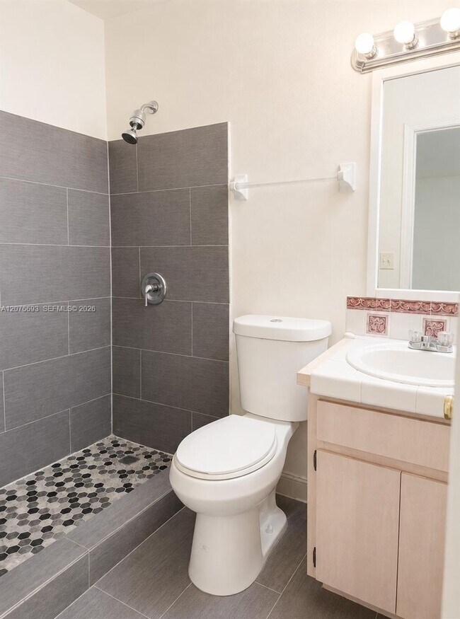Building Photo - 15401 SW 81st Cir Ln