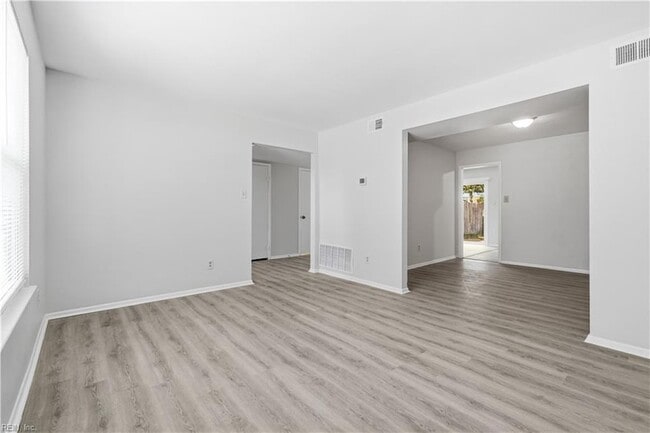 Building Photo - 1261 Clydesdale Ln