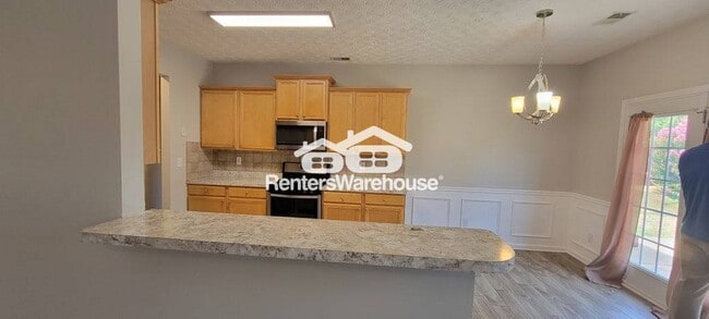 Building Photo - 996 Maple Leaf Dr