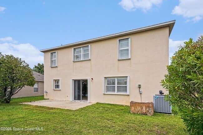 Building Photo - 5353 Outlook Dr