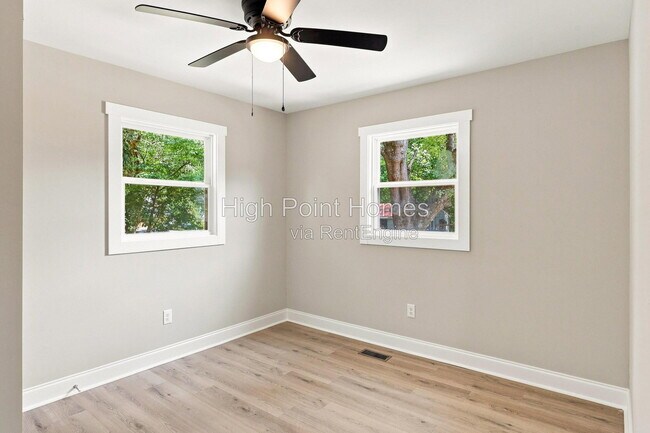 Building Photo - 5225 Fagan St