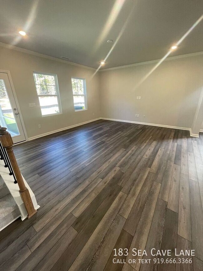 Building Photo - 183 Sea Cave Ln