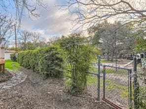 Building Photo - 2000 Cody Ct