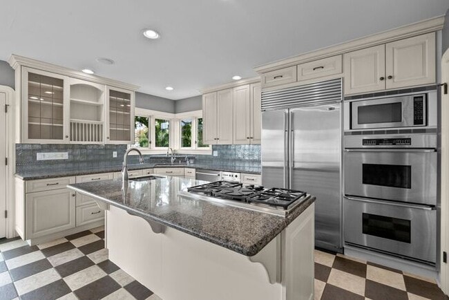 Building Photo - Stunning Air Conditioned 1931 Tudor in Coveted Admiral w/ Views