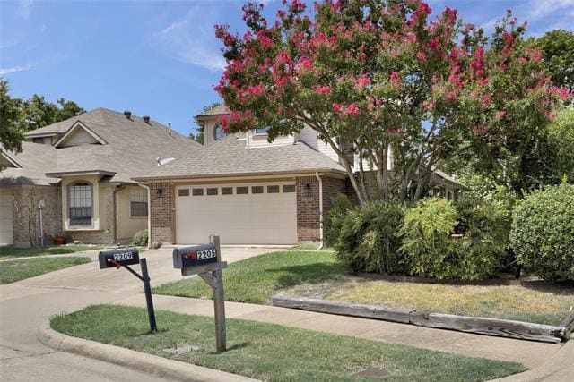 Building Photo - 2209 Walnut Grove Ln