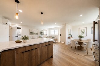 Building Photo - 5935 Comey Ave