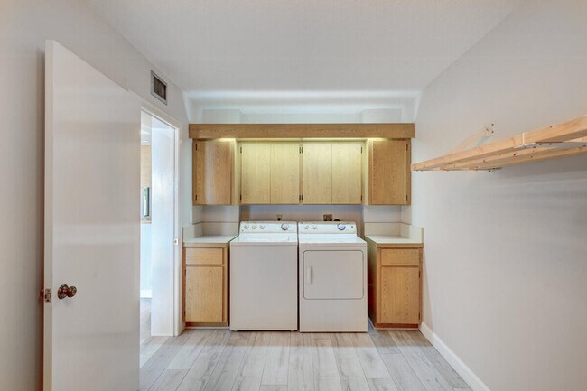 Building Photo - 2561 Village Blvd