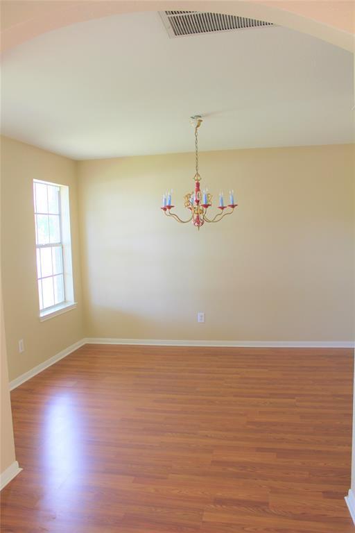 Building Photo - 2011 Lantana Dr