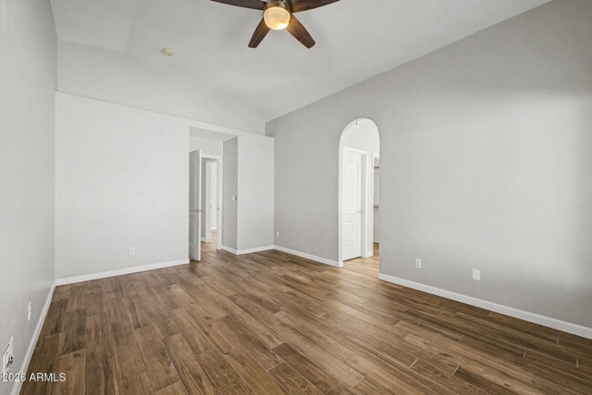 Building Photo - 1321 N Malibu Ln
