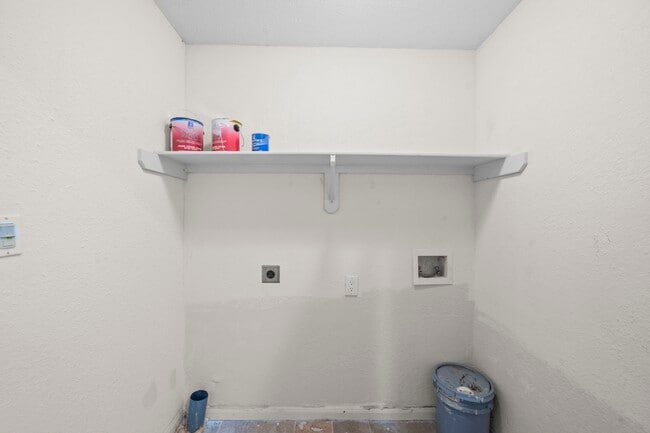 Building Photo - 2821 Holman St