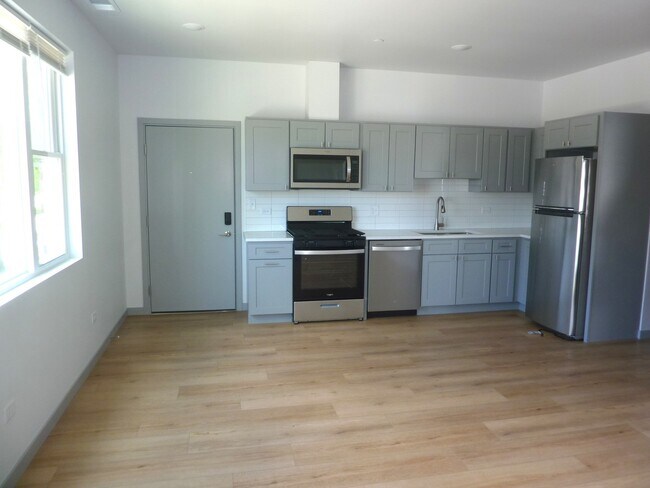 Building Photo - 9522 S 53rd Ave