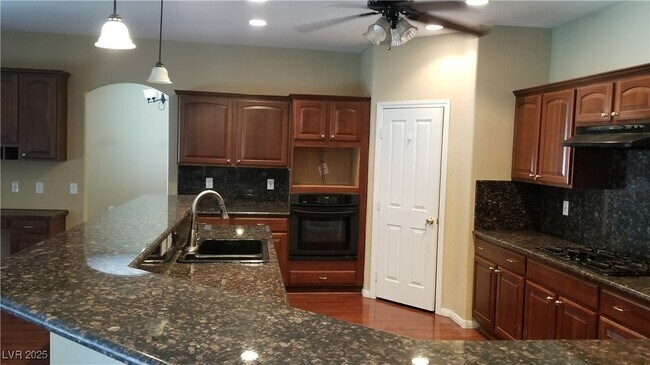 Building Photo - 7414 Page Ranch Ct