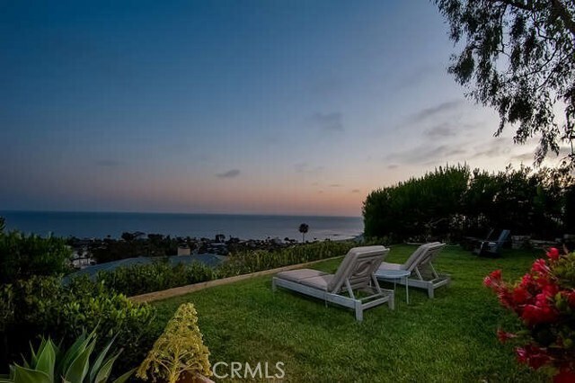 Building Photo - 1020 Skyline Dr