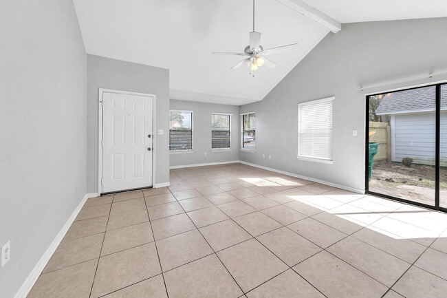 Building Photo - 2014 Woodfern Path