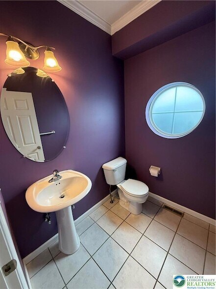Building Photo - 4528 Bellflower Way