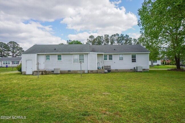 Building Photo - Lawn Care Included in Jville City Limits!