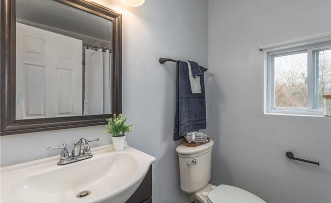 Building Photo - 2/ 1 Home for Rent!