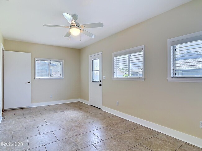 Building Photo - 49 Bogey Cir