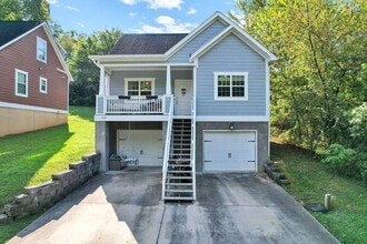 Building Photo - 122 Neely Cir NE