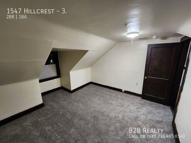 Building Photo - 1547 Hillcrest-3.