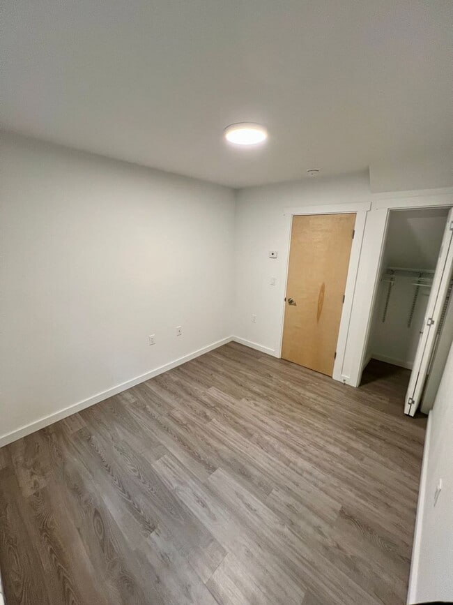 Building Photo - 3 Bedroom home for rent / Water holding ta...