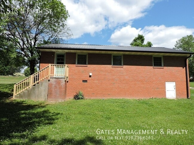 Building Photo - 513 N Fifth St-