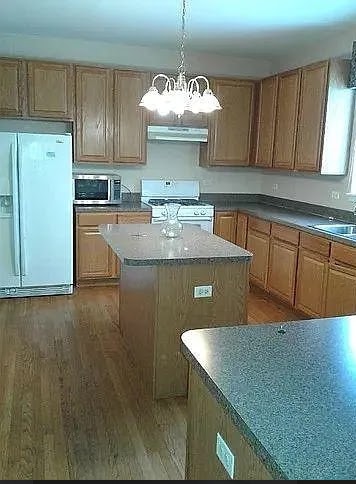 Building Photo - 568 Needlegrass Pkwy