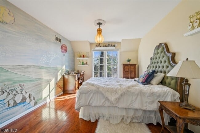 Building Photo - 545 Johnston Dr