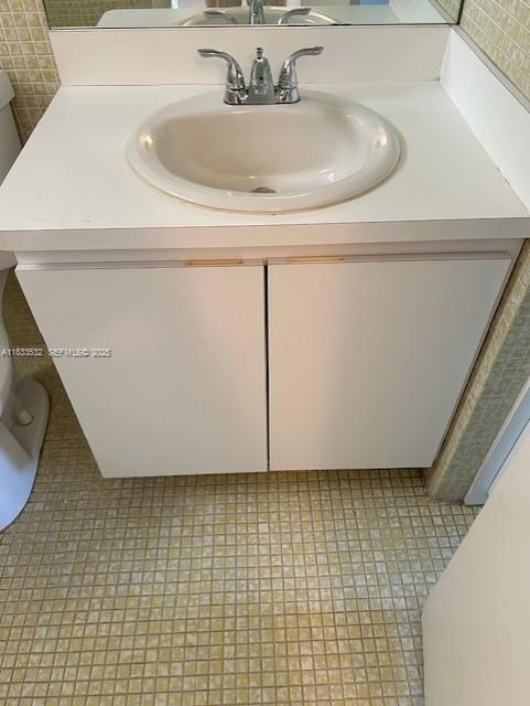 Building Photo - 2903 Point E Dr