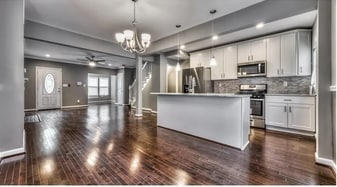 Building Photo - 3738 Ellerslie Ave