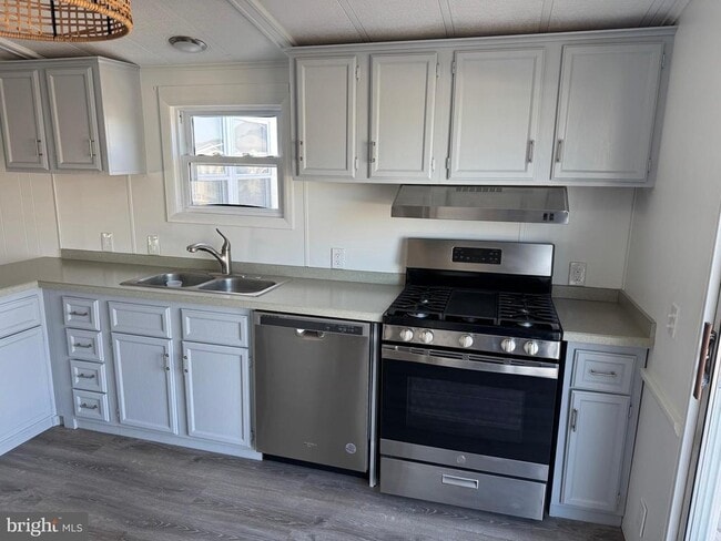 Building Photo - 36991 Laws Point Rd