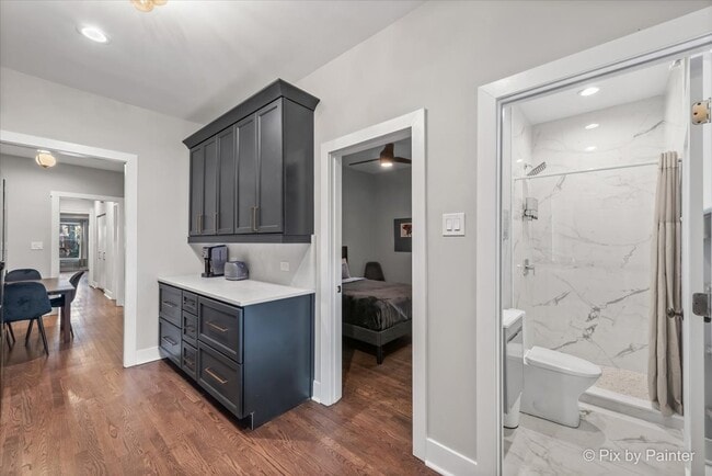 Building Photo - 1057 W Columbia Ave